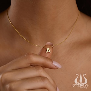 Collar con inicial de oro de 14 quilates, collar con inicial minimalista, collar con letras, regalo para él, los mejores regalos para ella, collar con inicial de oro, regalos para mamá