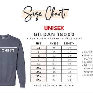 Puede incluir: Sudadera unisex azul Gildan 18000 de mezcla pesada con una tabla de tallas. La tabla muestra las medidas de pecho y largo en pulgadas, que van de la XS a la 5XL. La sudadera est&aacute; hecha de una mezcla 50/50 de algod&oacute;n/poli&eacute;ster.