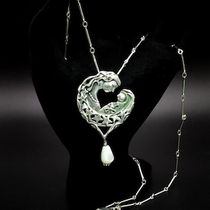 Madre Pendant, MOP, Mother&#39;s Pendant, Sterling, Freshwater Pearl, Celebrating Mothers, Birth, Genesis, Stars, SWest, FREE POSTAGE!