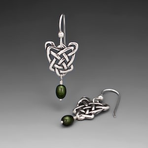 Pendientes celtas, perla, joyería de plata esterlina, joyería celta, joyería de nudo celta, joyería irlandesa, simbólica, Libro de Kells, ¡ENVÍO GRATUITO!