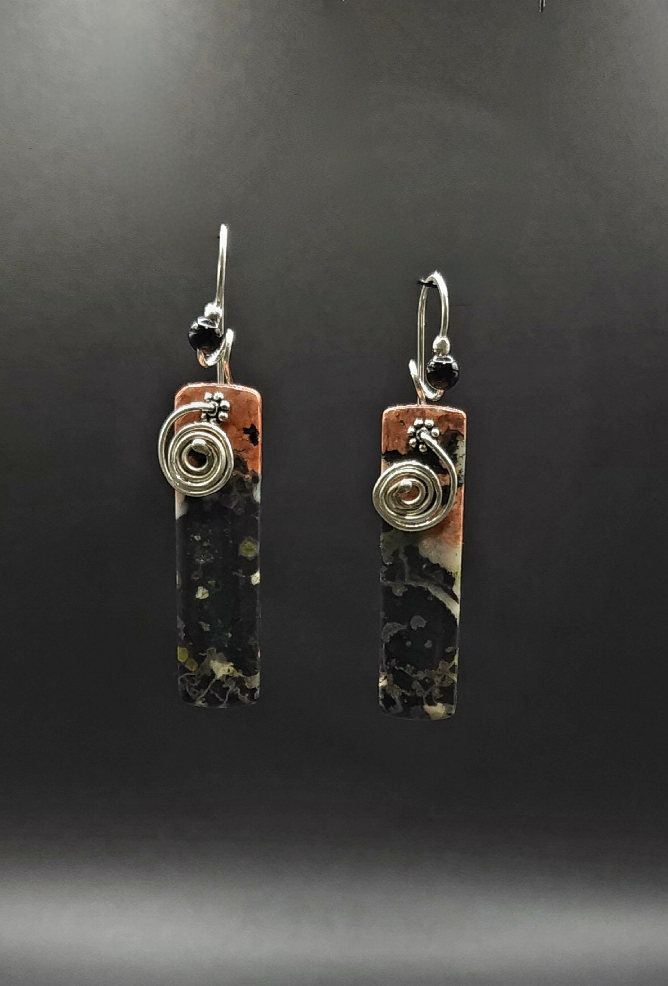 LiVeWiReS, Thulite, Black Onyx,The BoLt, Sterling Silver, Hooks, Drop Earrings, Whimsical, LiveWires, Earth & Sky, Gallery, FREE POSTAGE!