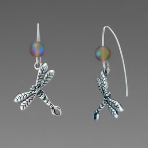 Libellen Ohrringe, Quarz, Holographischer Quarz, Sterling Silber Schmuck, Libellen Schmuck, Insekt Schmuck, Sommer Schmuck, KOSTENLOSER VERSAND!