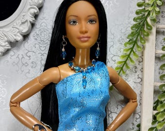 Barbie única: Princesa de las Islas del Pacífico, Rostro de Diosa, Cabello reimplantado con Saran