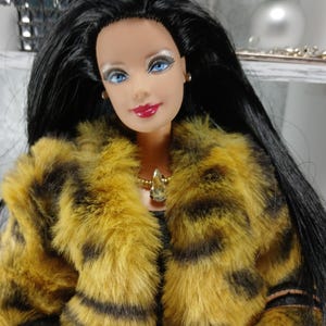 fashion dolls yellow animalier fur coat, 11 inches dolls outfit, 30 cm dolls clothes set, accessories and jewels for 1/6 doll; unique outfit