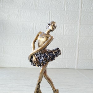 Elegante statua di ballerina, graziosa statuetta di danza per l&#39;arredamento della casa, regalo per gli amanti del balletto, arredamento per studio di danza, statuetta di ballerina, scultura di ballerina