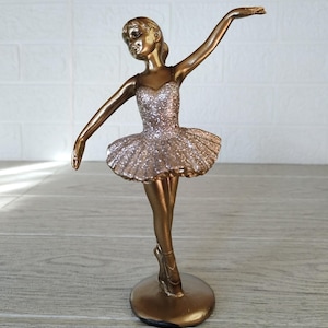 Elegante statuetta di ballerina, statua di ballerina classica, regalo per gli amanti della danza, statuetta di ballerina danzante, statuetta da collezione, regalo per lei
