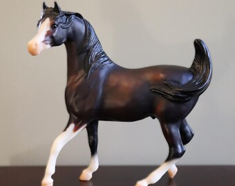 Vintage Breyer Christmas Holiday Horse #700499 Jack Frost Friesian