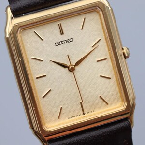 Near Mint  Seiko Dolce 5E31-5A10 Gold Dial Quartz Mens Vintage Watch From Japan