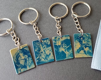 Engraved Anime Keychains – Stainless Steel Otaku Gift – Handcrafted Manga-Inspired Accessories for Gamers, Cosplay & Collectors