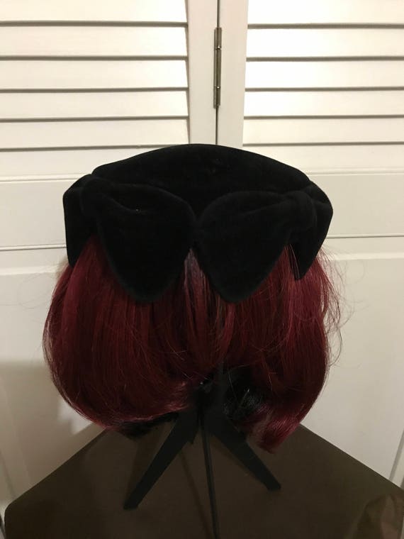 Lady's Vintage Black Velvet Hat - image 1