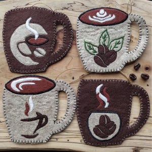 Kaffee Tassen Weihnachten DIY Ornament Geschenk Kartenhalter Bastelset (Materialien für 4 Ornamente machen inklusive) Wolle Applikation Kit