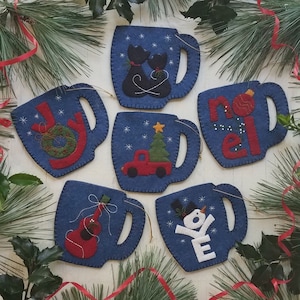 Merry Mugs Christmas Ornament Craft Kit DIY (Materialien für 6 Ornamente inklusive) von Rachel's of Greenfield Wool Applikation Kit