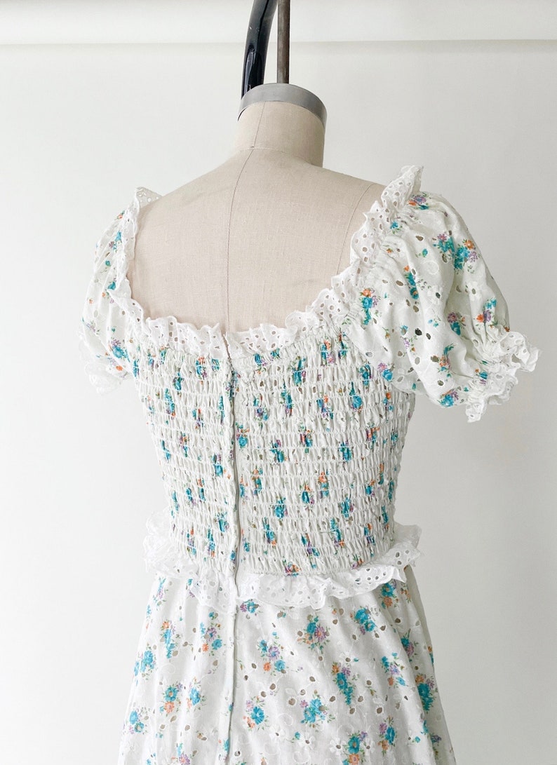 1970s Floral White Cotton Eyelet Vintage Dress 70s 1970S 70S Bohemian Hippie image 8