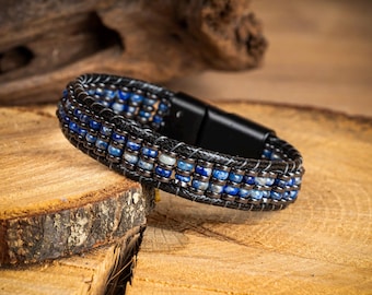 Handgemaakte lapis lazuli-armband: hematiet en Koreaans touw