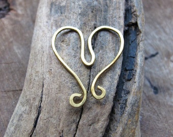 Golden Heart Shaped Pendant Swirl Brass Necklace Heart Wire Wrapped Heart Connector Heart Pendant Swirl Hearts gold Heart Charm