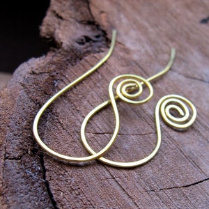 Orecchini a spirale fatti a mano, orecchini a spirale in oro da 1 3/5 pollici, orecchini artigianali, eleganti orecchini in ottone, riempiti d&#39;oro, argento sterling