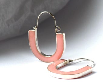 Grandi orecchini a cerchio in argento sterling: gioielli in resina rosa