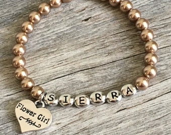 Personalized name flower girl bracelet, flower girl proposal gift, flower girl jewelry, wedding jewelry for kids, stretch bracelet for girls