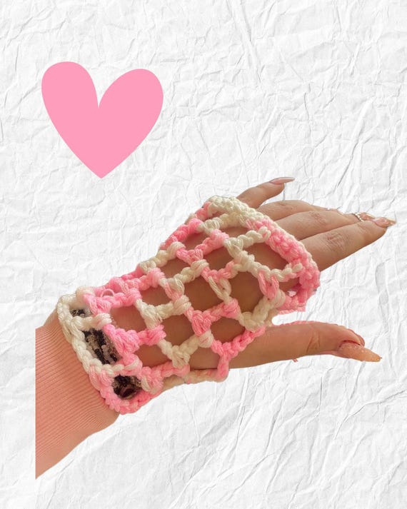 Fingerless mesh gloves