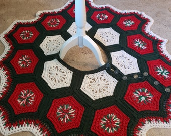 Christmas Tree Skirt White Center Row