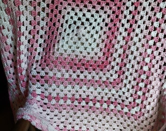 Granny Square Baby Blanket in Strawberry Shortcake