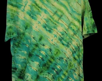 Upcycled Green Reversed Tie-Dye T-Shirt - Adult, Unisex, Size L
