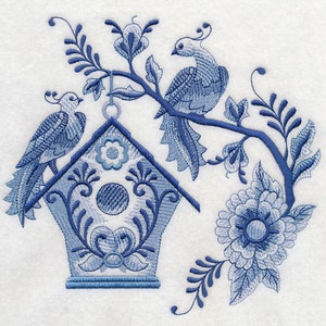 DELFT BLUE BIRDHOUSE #6 - Machine Embroidered Quilt Block (AzEB)