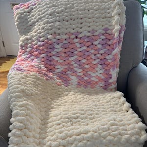 Pastel  Chunky Knit Blanket