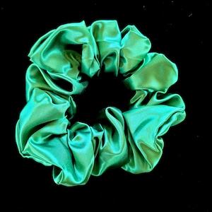 Kelly Green Jumbo Satin Scrunchie | Oversized, XL Hair Tie