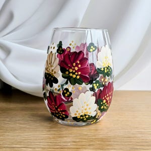 Hand-Painted Floral Stemless Wine Glass: Modern Flower Tumbler