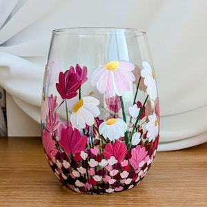 Bicchiere da vino senza stelo dipinto a mano: fiori rosa e bianchi