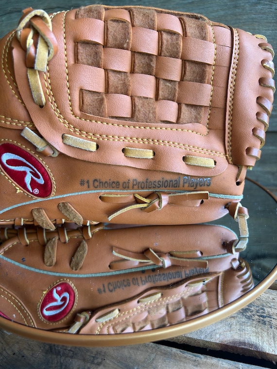 Vintage Rawlings Ken Griffey Jr. Autograph Model Gloves: 11