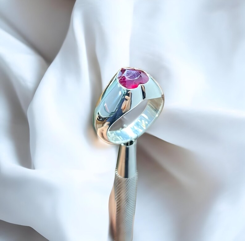Ruby ring, Womens ruby ring, Silver ring, Ruby Gemstone ring, Engagement ring, Natural ruby ring, Anniversary gift for her, handmade ring
