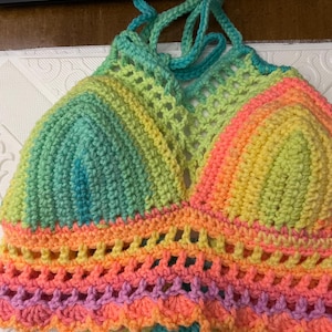 Women&#39;s halter top