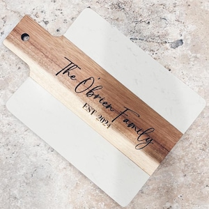 Personalized Marble Acacia Cutting Board: Engraved Family Name Decor
