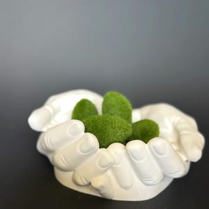 Hand-Shaped Organizer – Stylish Tray for Jewelry, Trinkets, and Decor