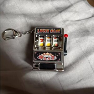 Mini Slot Machine Keychain, Mini Jackpot Toy Key Ring, Gift Idea