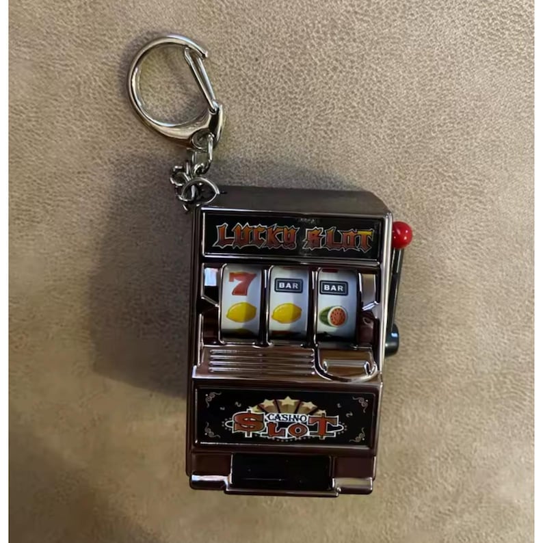 Mini Slot Machine Keychain, Mini Jackpot Toy Key Ring, Gift Idea