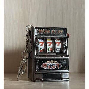 Mini Slot Machine Keychain, Mini Jackpot Toy Key Ring, Gift Idea