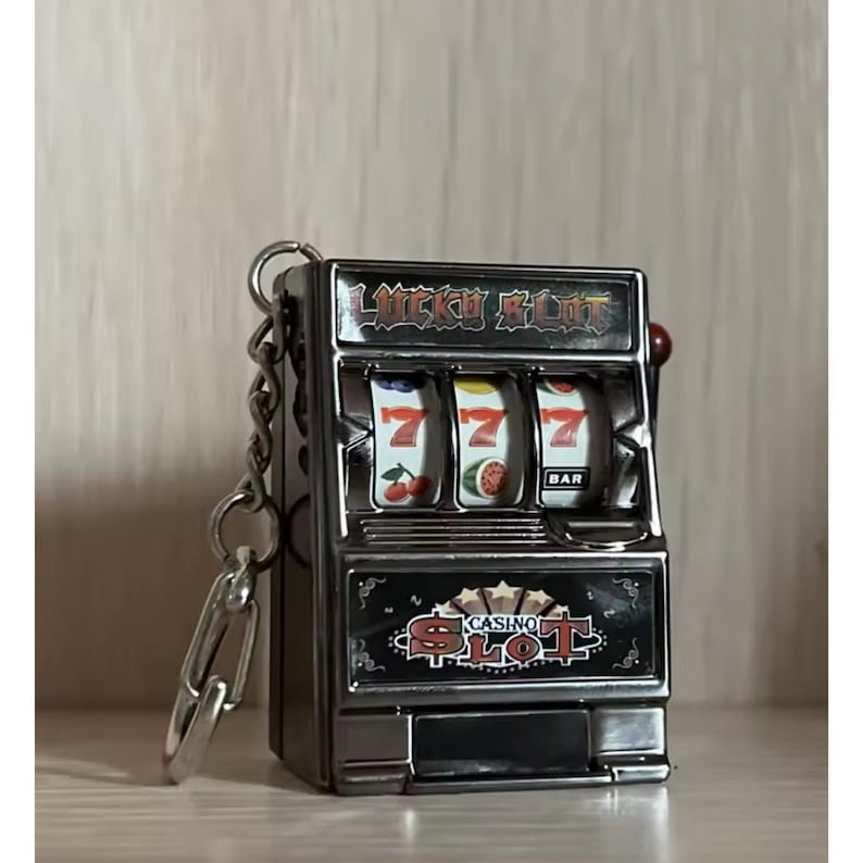 Mini Slot Machine Keychain, Mini Jackpot Toy Key Ring, Gift Idea