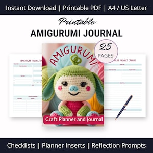 Puede incluir: Un diario Amigurumi imprimible con una muñeca de ganchillo en la portada. El diario incluye 25 páginas, listas de verificación, insertos de planificador y indicaciones de reflexión. Disponible como descarga instantánea en PDF, tamaños A4 y US Letter.