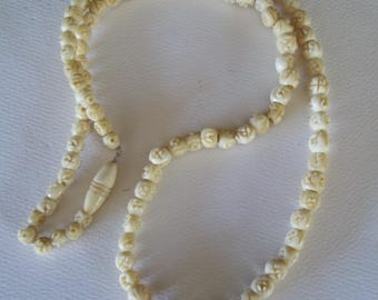 Collar antiguo de hueso tallado con cuentas, 56 cm (22 pulgadas), recuerdo de la Guerra de Corea de la década de 1950.