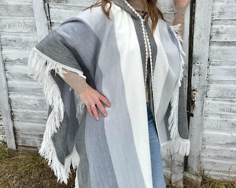 Handwoven Baby Alpaca Poncho – Grey White Winter Wrap | Elegant Artisan Ruana, Cozy Shawl & Soft Cape Layer | Luxe Gift for Her, Wife, Mom