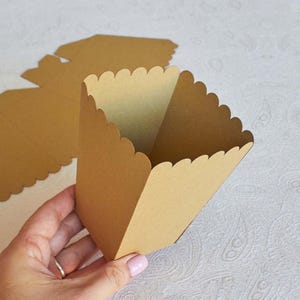Mini popcorn box template SVG Chips Movie box laser cut Cricut Сhildren French Fry Snack crackers box scallop, Papercut cameo dxf pdf ai cdr
