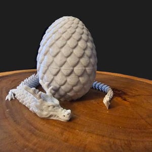 3D printed Articulated Dragon& egg