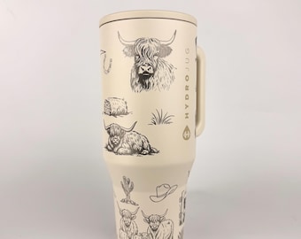 Jarra de agua con grabado de vaca de las Tierras Altas / Botella de agua térmica de 940 ml o 1100 ml / Vaso con diseño de vaca / Regalo con estética de granja