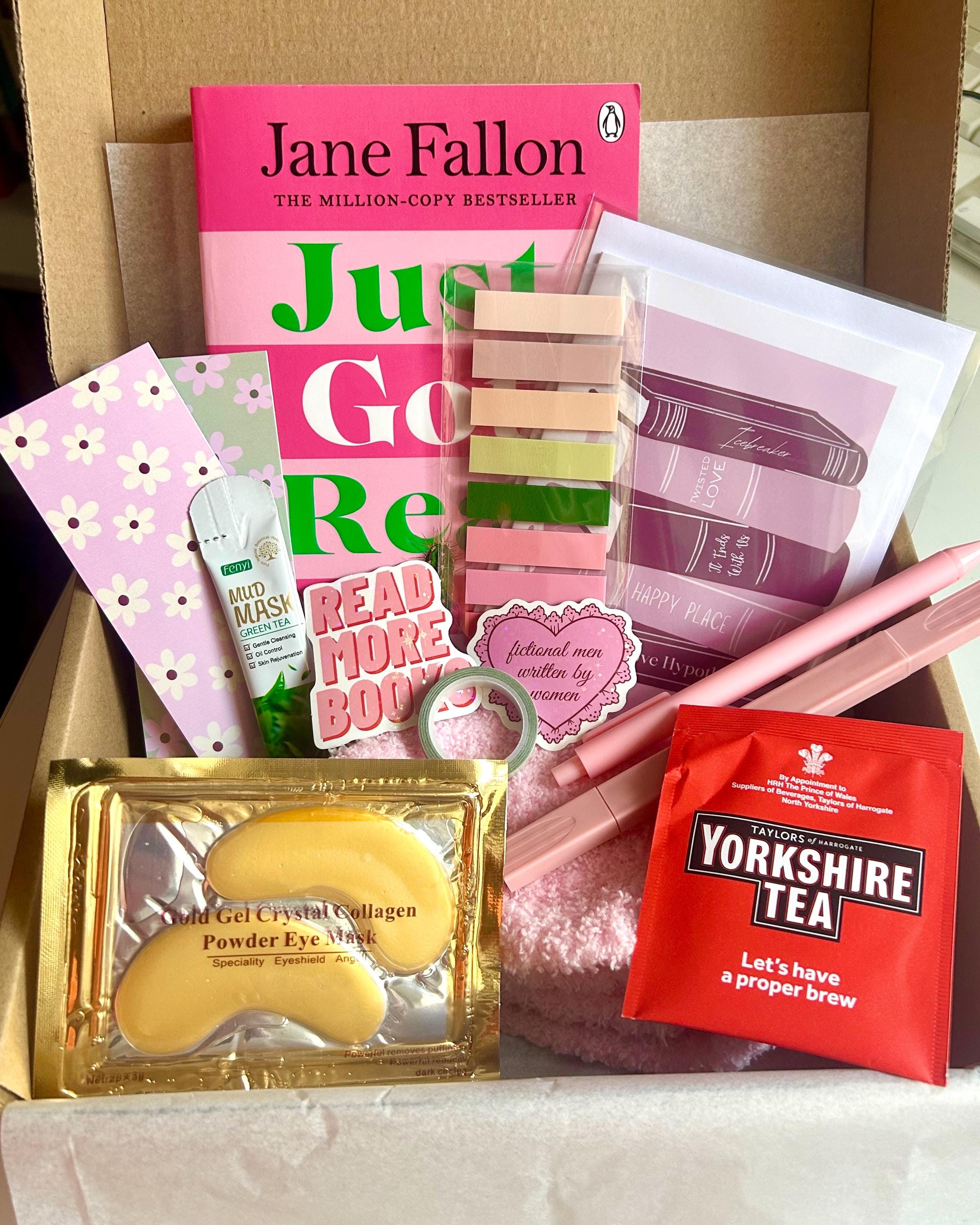 Mystery Book Lover Gift Box: Blind Date with a Book, Pamper Hamper