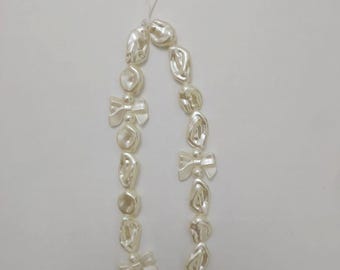 Cute Phone Charm,Phone Charm, Handmade Accessory, Beaded Charm, Baroque Pearl Phone Charm, Y2K Phone Charm, Elegant Charm