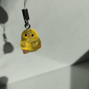 Cute Phone Charm, Handmade Accessory, Beaded Charm, Phone Charm, Y2K Phone Charm, Elegant Charm, Gift for Valentine&#39;s Day, Chick Charm