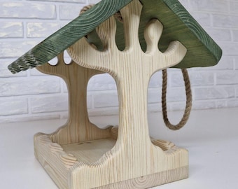 Handmade Wooden Bird Feeder with Oak Leaf Design - Garden Decor